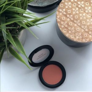 NWT Bare Minerals Blush In “That Peach Tho”